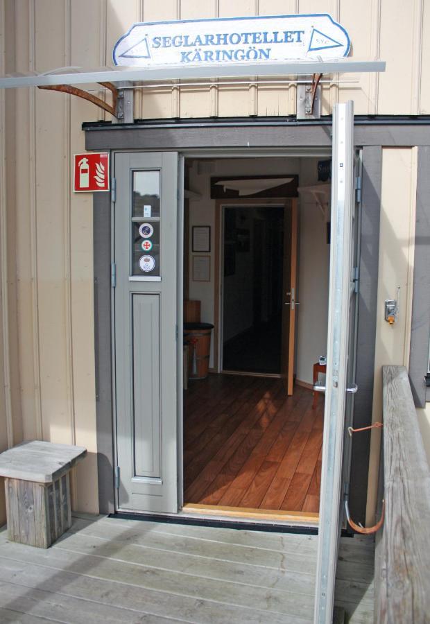 Seglarhotellet - Vandrarhem Pa Kaeringoen Karingon Buitenkant foto